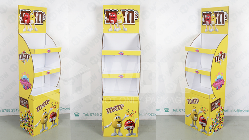 m and m store display