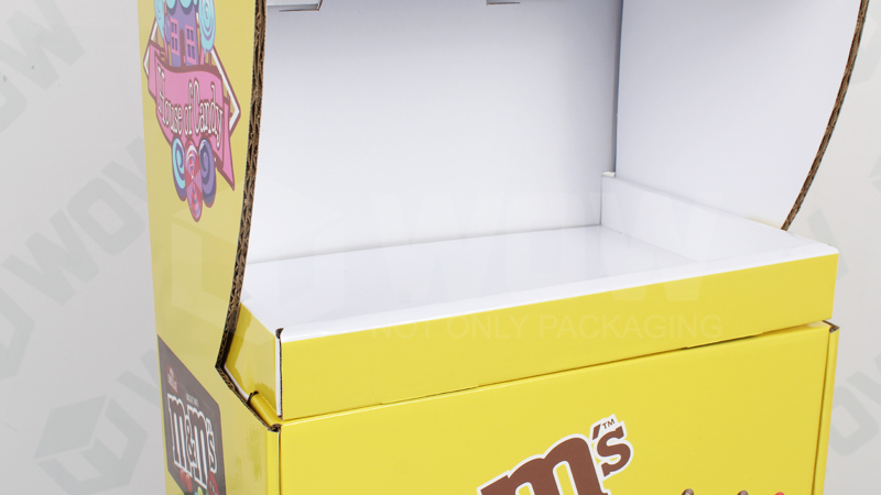 m and m candy display